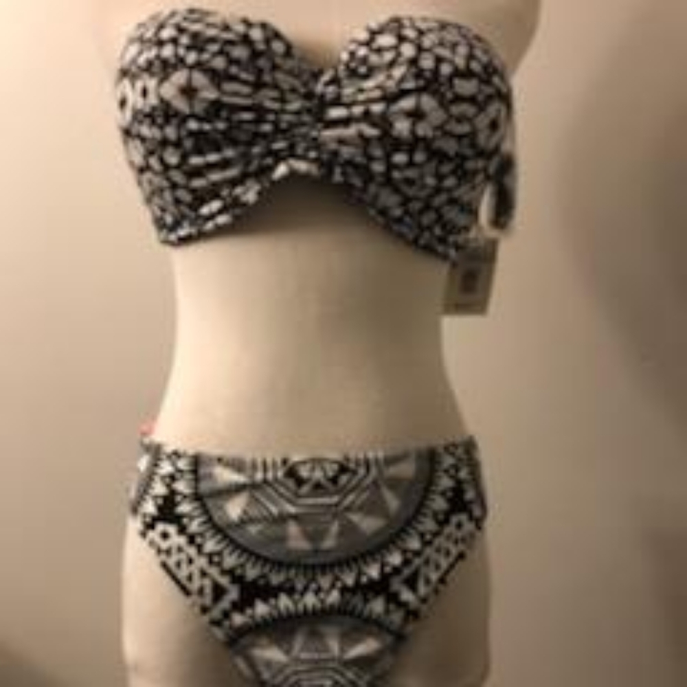Bikini sets - Picture 7 of 9